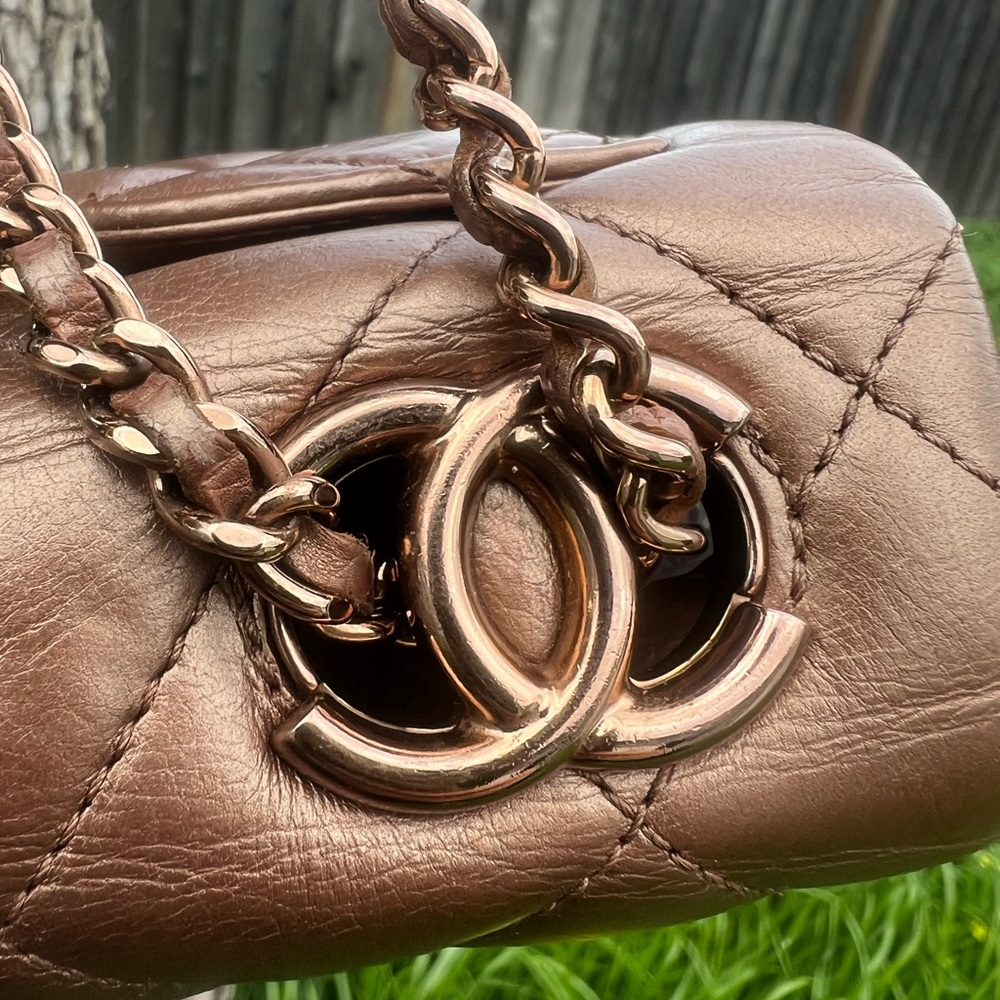 Rare🔥Chanel iridescent Mini Rectangular Bronze/Copper Flap Bag - Picture 5 of 16